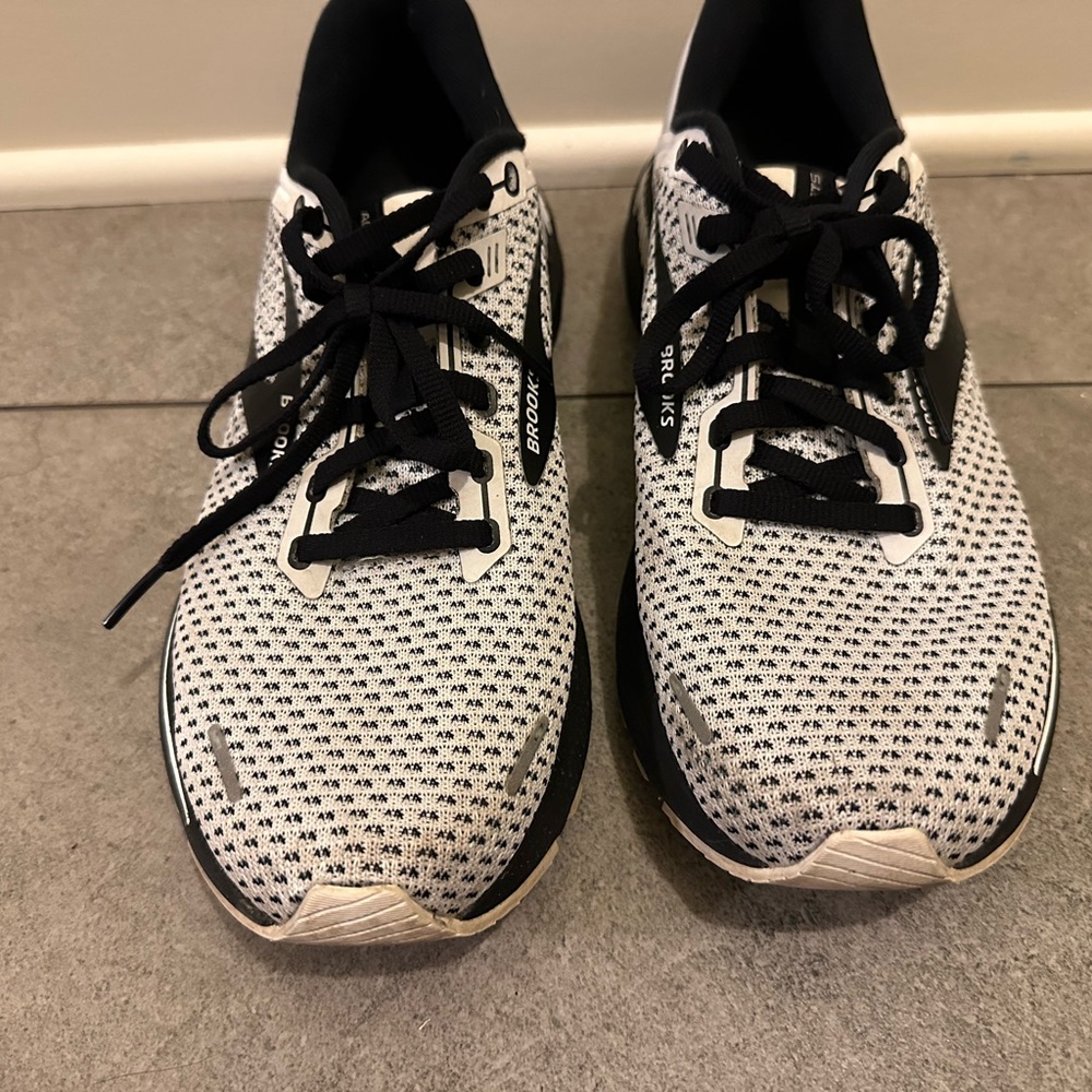 Brooks Women’s Adrenaline GTS 22